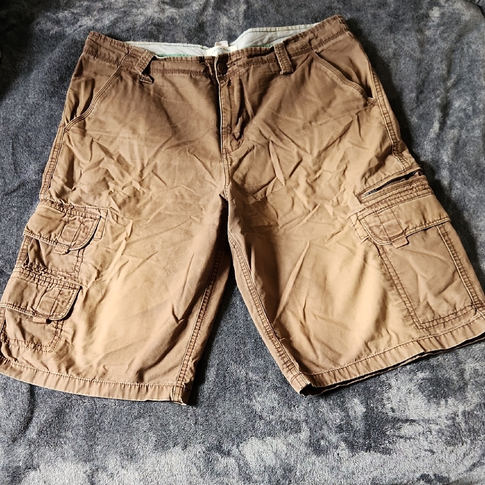 Canyon River Blues Tan Cargo Shorts for Men